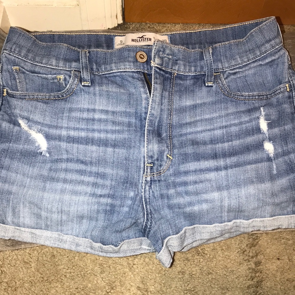 Hollister high waisted shorts